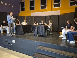 Momento de la representación de un juicio de menores por la agresión a una profesora